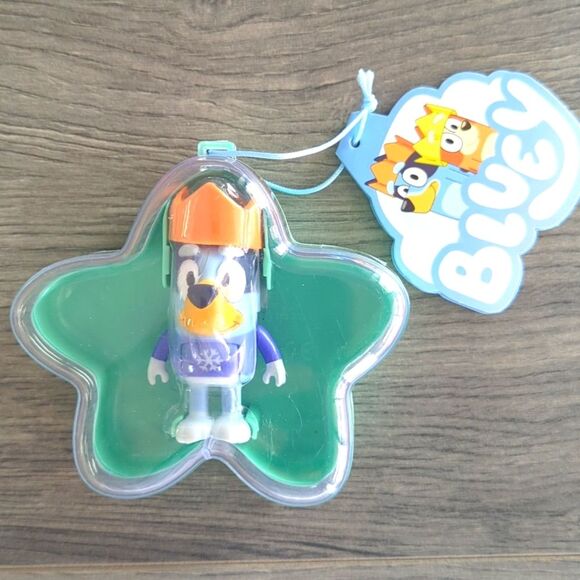 Bluey Star ⭐️ Ornament with Character Figure - Picture 1 of 2